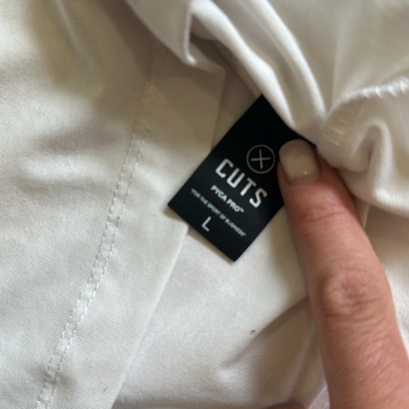 Men’s cuts curve hem t shirt - Picture 3 of 3